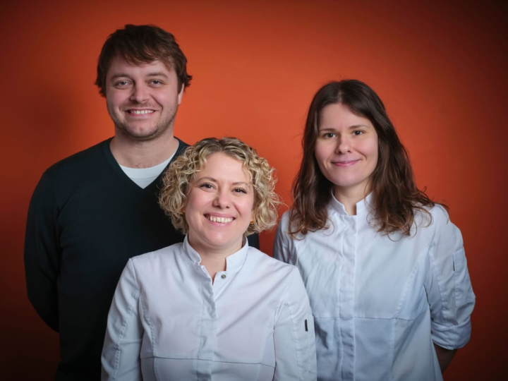 Abbie Hendren at Teal by Sally Abe