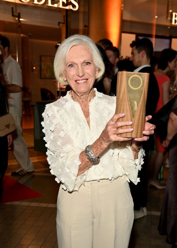 Mary Berry & Trophy - Fortnum and Mason awards 2025