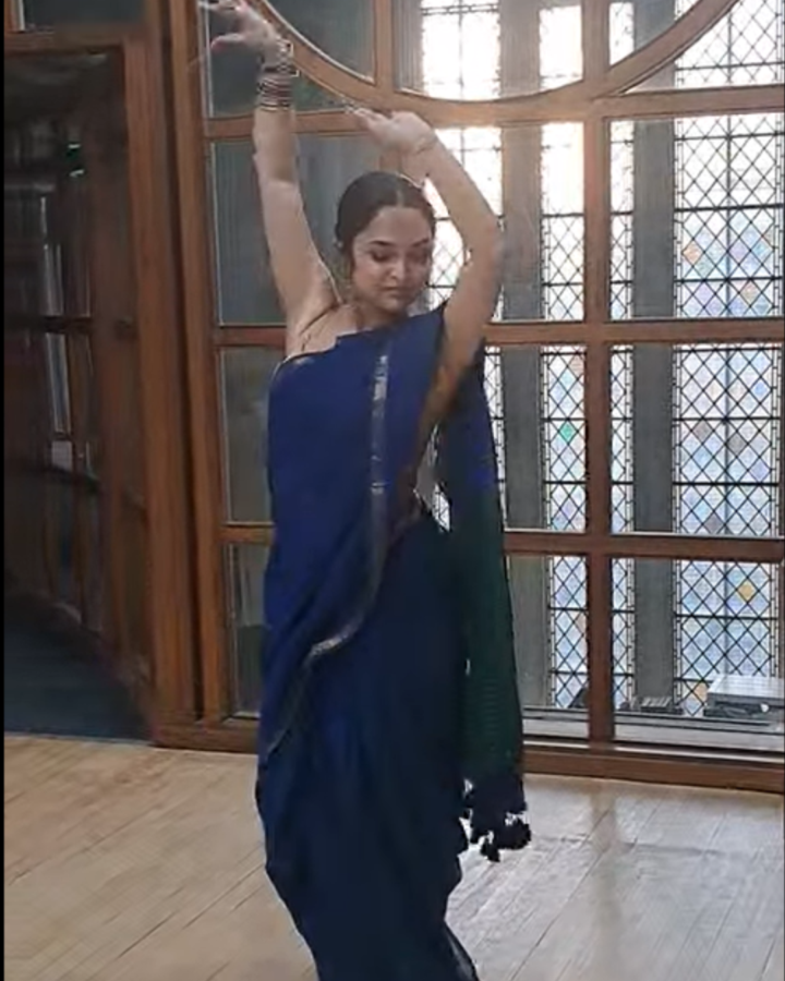 Sohini dancing at Storytelling with Authenticity