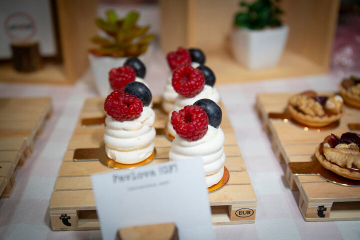 Love By Cake at Storytelling with Authenticity